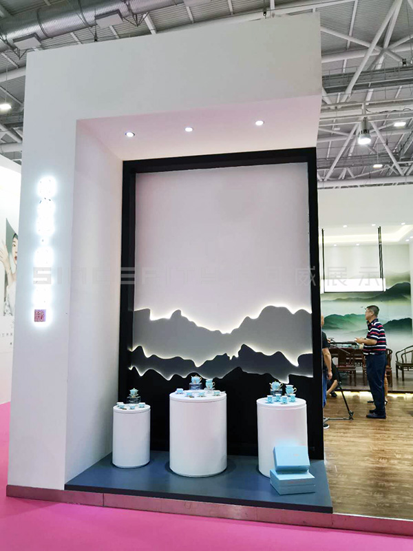 高淳陶瓷禮品展展臺(tái)設(shè)計(jì)現(xiàn)場圖