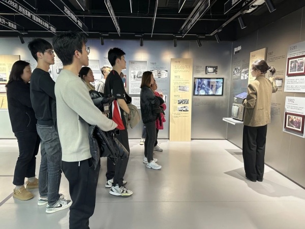 電控企業(yè)文化展廳設(shè)計